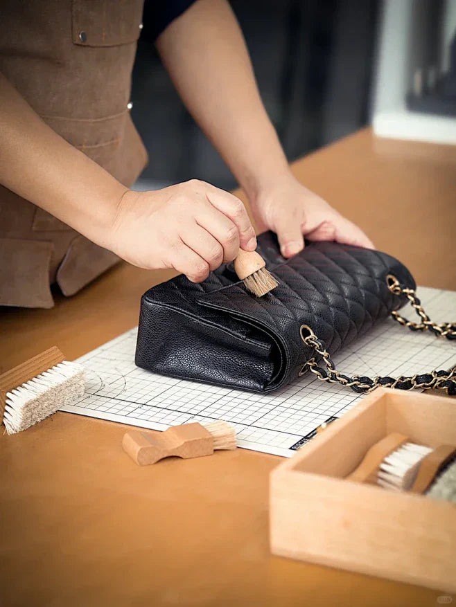 How to Use and Care for Luxury Clutch Handbags
